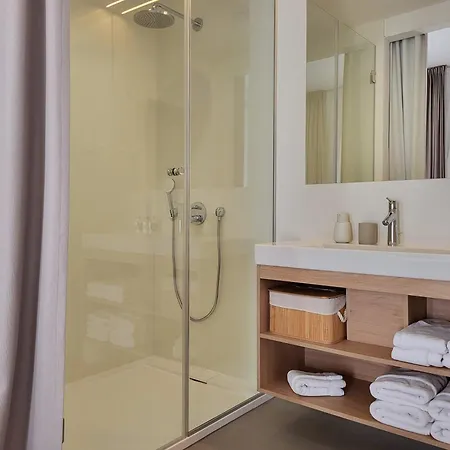 Апартаменты Firefly Luxury With Private Whirlpool *