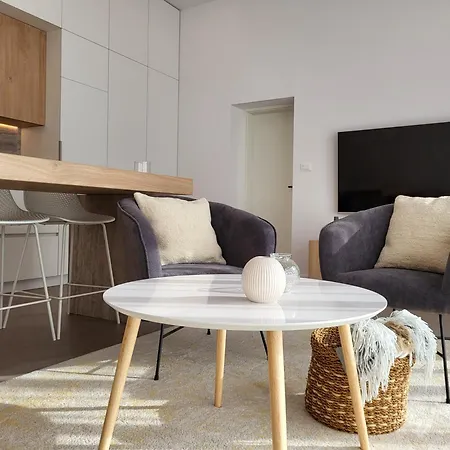 Firefly Luxury With Private Whirlpool Apartment