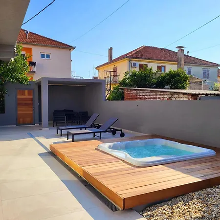 Apartment Firefly Luxury With Private Whirlpool Zadar