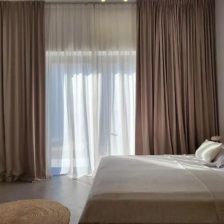 Firefly Luxury With Private Whirlpool *