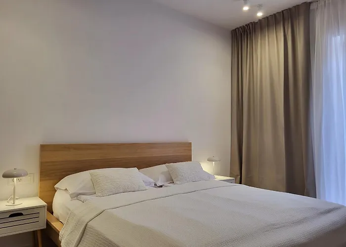 Firefly Luxury With Private Whirlpool *