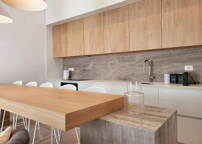 Firefly Luxury With Private Whirlpool *