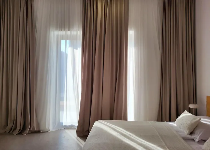 Firefly Luxury With Private Whirlpool